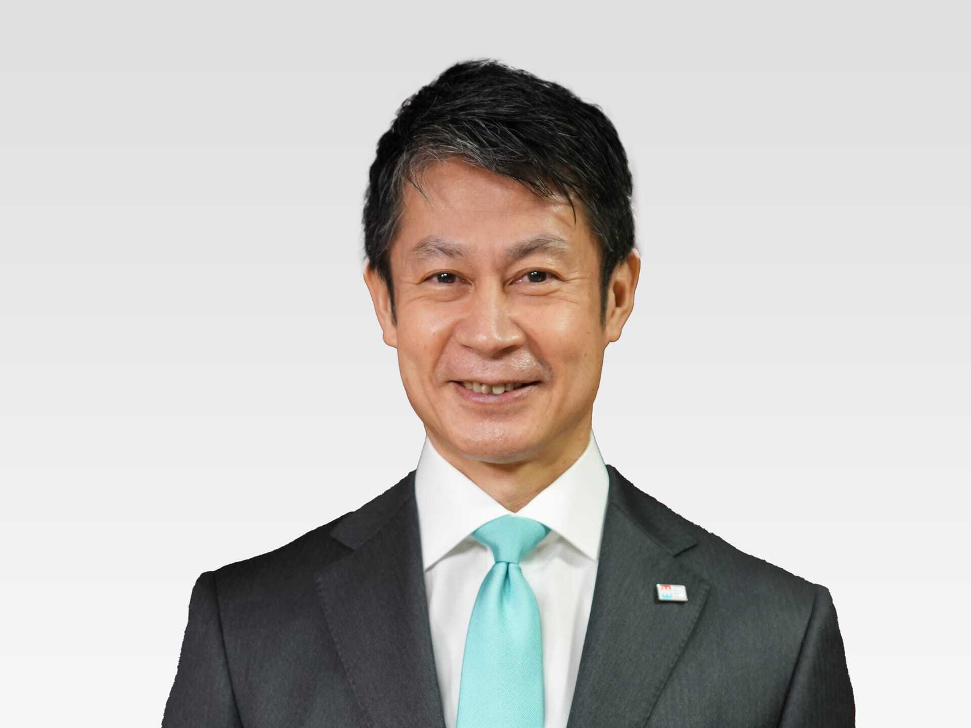 湯崎県知事顔写真