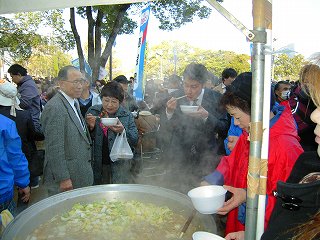 郷土料理コーナー　島根「ぼたん鍋」写真
