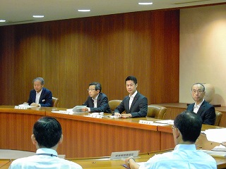 広島県産業・雇用対策本部会議写真2