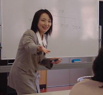 京都教育大学　助教授岡部美香先生