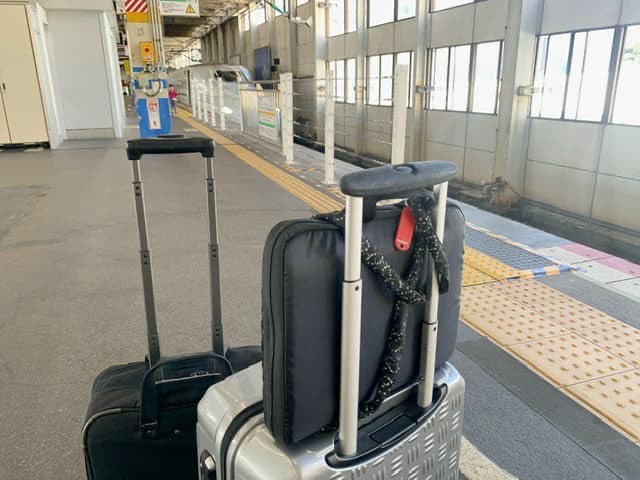 新幹線と出張荷物