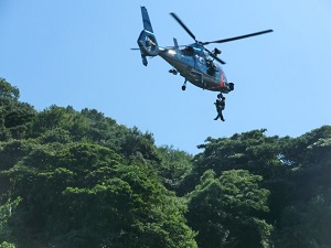 県警ヘリによる救助