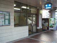 呉駅交番の写真