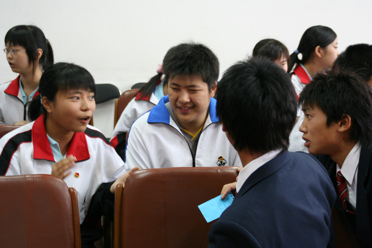 中国の生徒と芸能交流の写真４