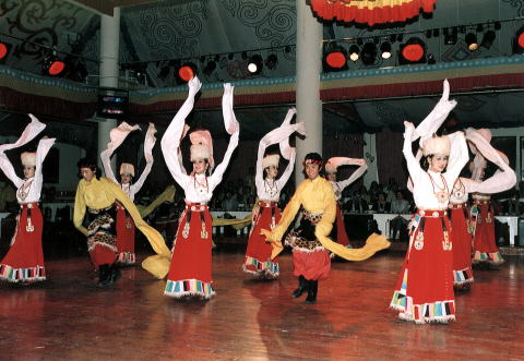 チベット族の踊り
