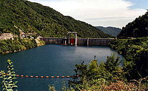 ダム貯水池の写真