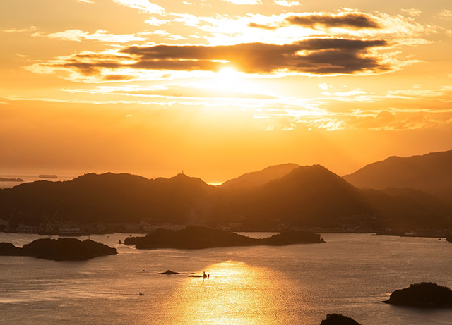 瀬戸内海 朝日