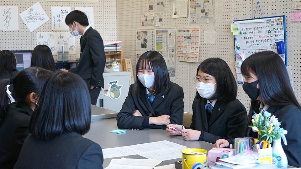 福山高等学校放送部 ミーティングの様子