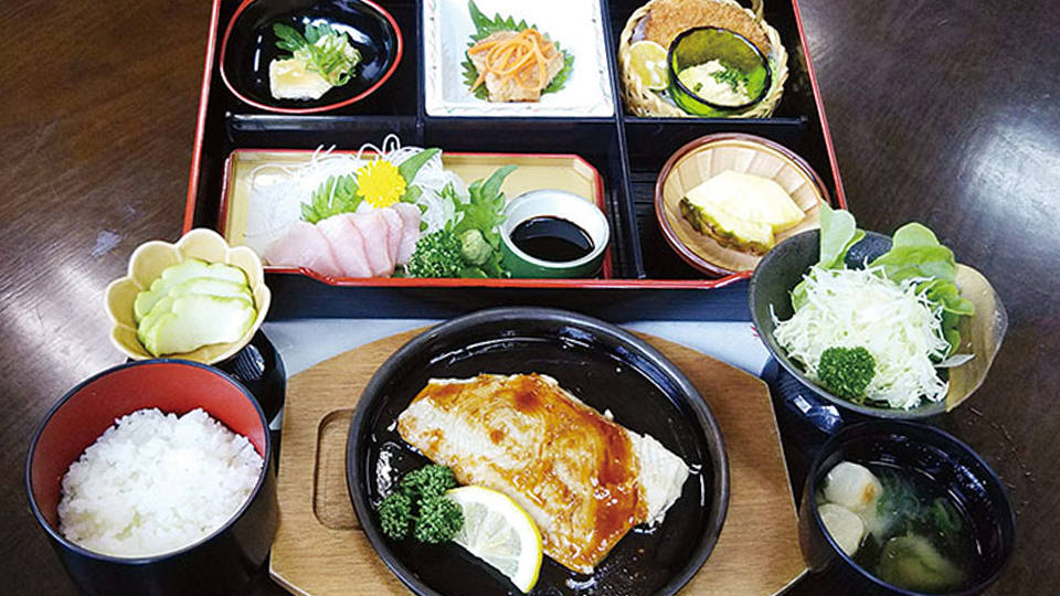 ワニ 郷土料理