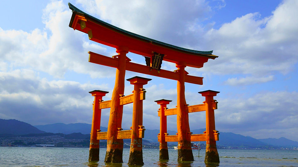 嚴島神社の大鳥居