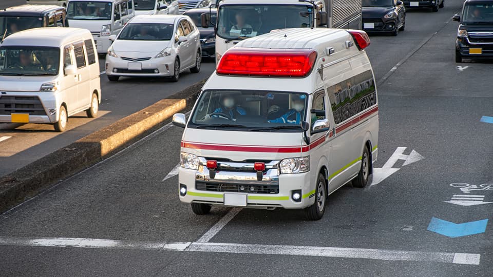 救急車が走る様子