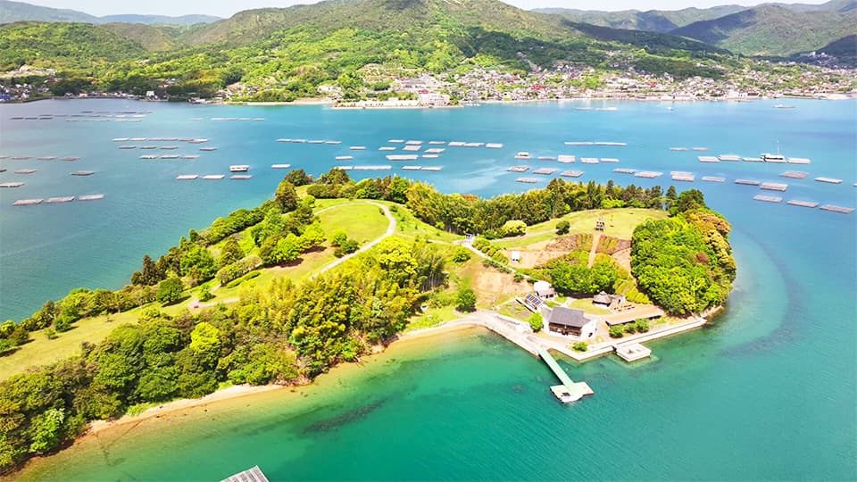 空撮された龍王島