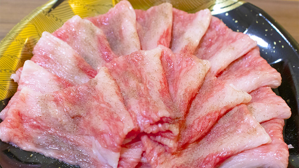 皿に並んだコウネ