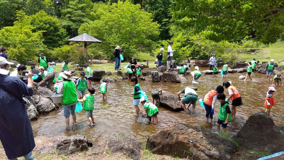 川遊びの様子