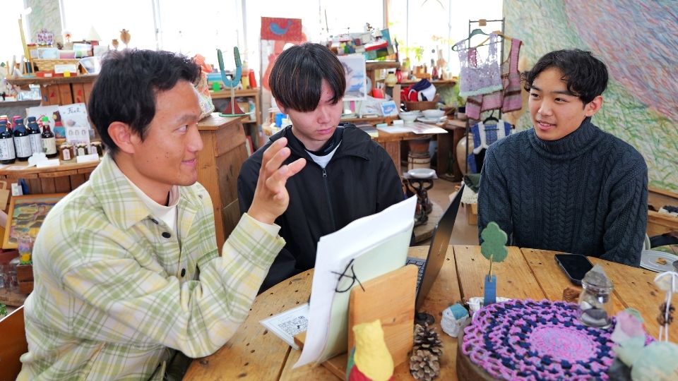 観光協会とのディスカッションの様子