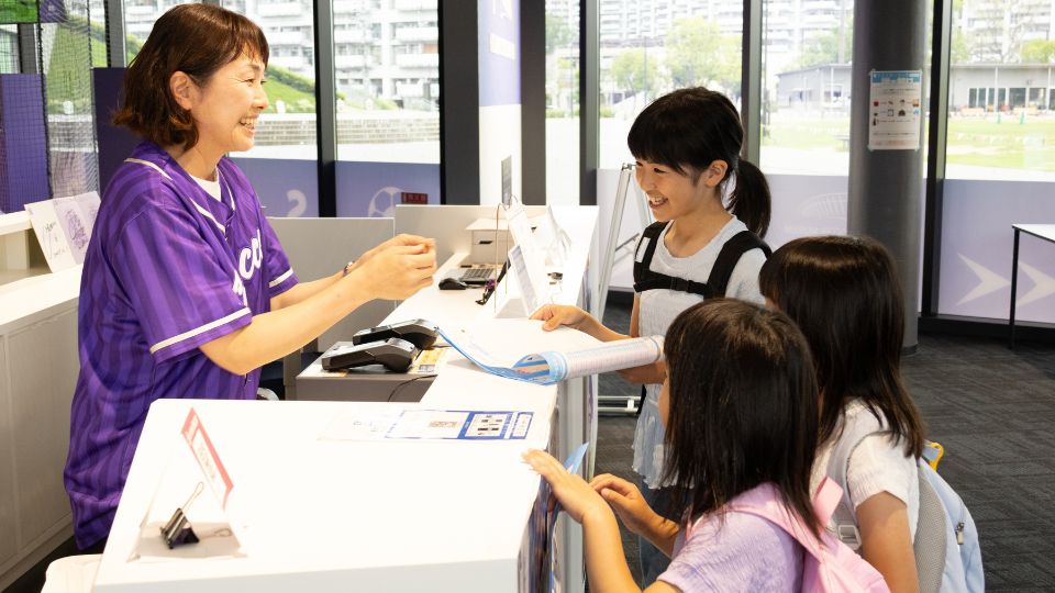 ミッションに挑戦する子供たち
