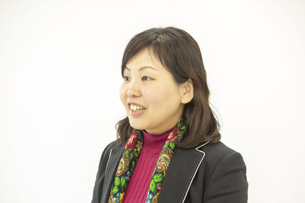 有木株式会社＿有木梨沙氏お写真
