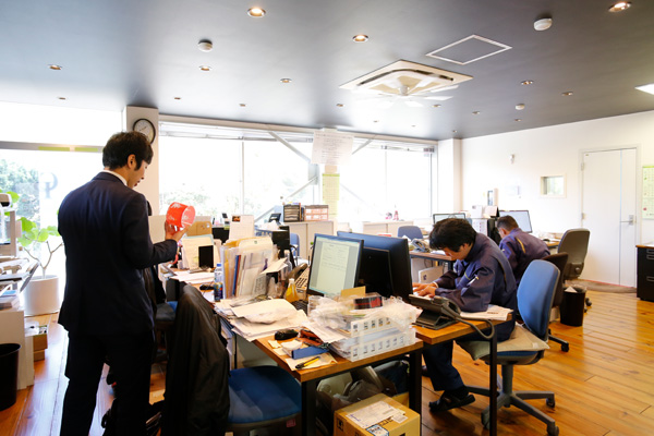 株式会社チヨダパック＿社内お写真①