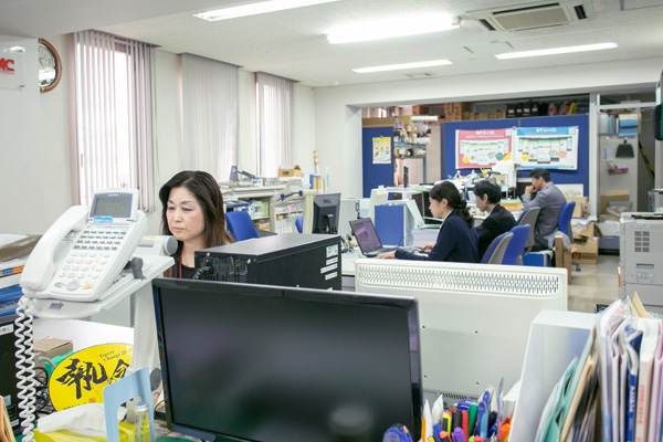 ダックケーブル株式会社＿社内お写真②