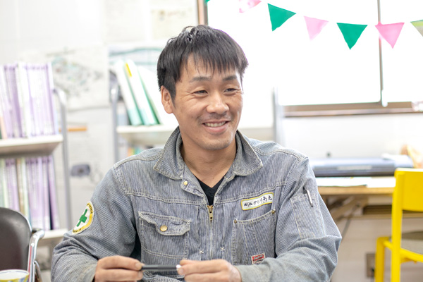 株式会社かこ川商店＿坂本氏お写真②
