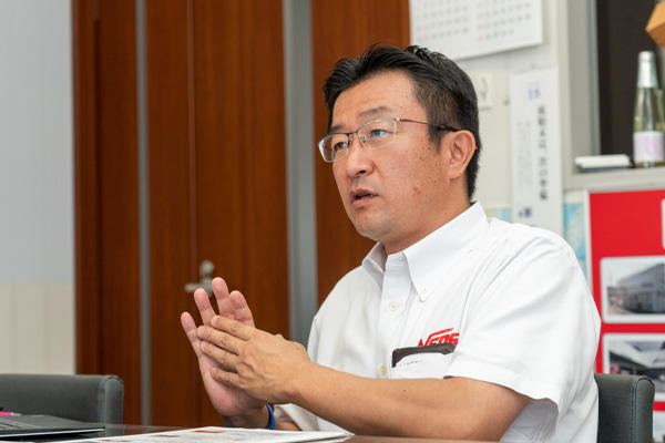 二村自動車株式会社＿二村一弘氏お写真