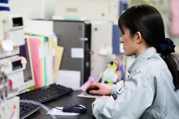 株式会社日本総合科学＿社内お写真②