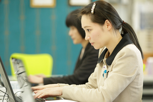 有限会社大杉組＿社内お写真①