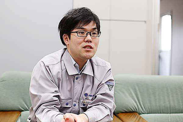 寺岡有機醸造株式会社＿小林氏お写真