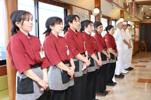 鮮コーポレーション株式会社＿社内お写真③