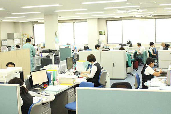 ヤスハラケミカル株式会社＿社内お写真②