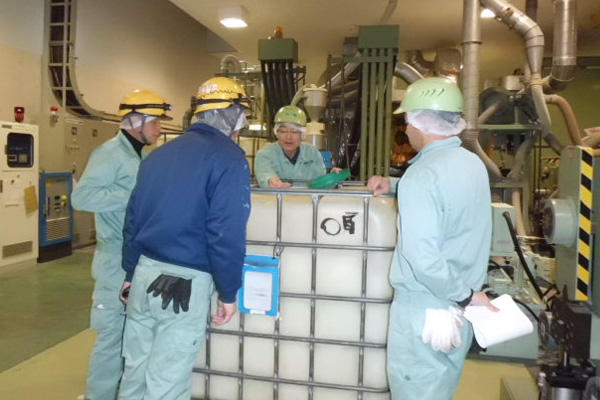 ヤスハラケミカル株式会社＿社内お写真④