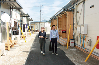 市町地域支え合いセンター 戸別訪問の様子