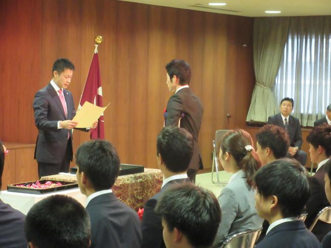 T:X議会事務局議会事務局秘書課HP用写真H28年度H28年12月①表彰.JPG