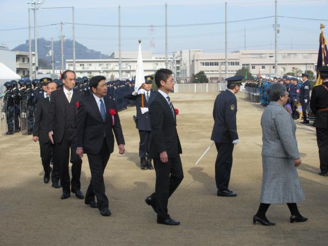 T:X議会事務局議会事務局秘書課HP用写真H28年度H29年1月.18県警年頭視閲式①視閲.JPG