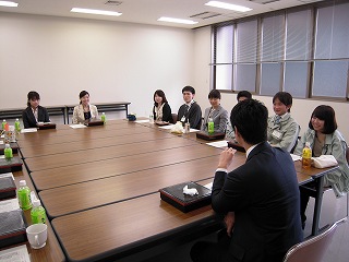 三次庁舎で若手職員とのランチミーティング写真1