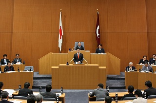 6月定例県議会開会写真2