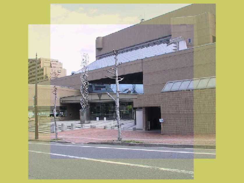 広島県情報プラザ（正面入口）の写真