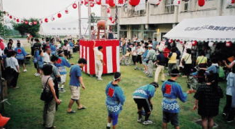 夏祭りの様子