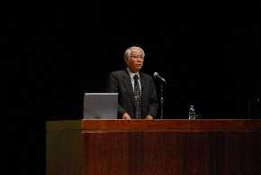 矢田俊文氏による基調講演