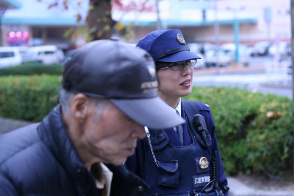 地域住民に寄り添う女性警察官