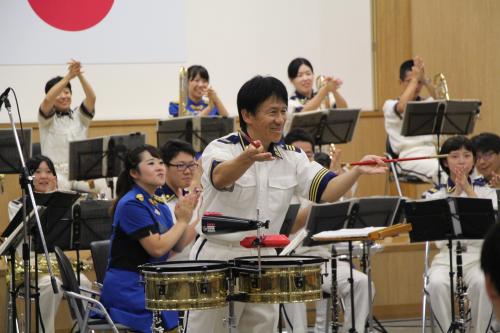 警察音楽隊の演奏