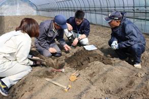 現地調査の様子