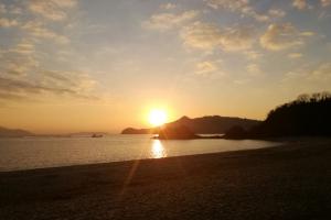 大浦崎海岸からの朝日