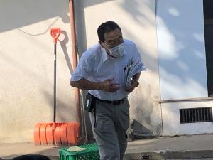 全身を使い説明する中川氏