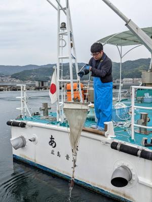 水産技術センター職員写真２