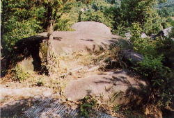 八畳岩の写真