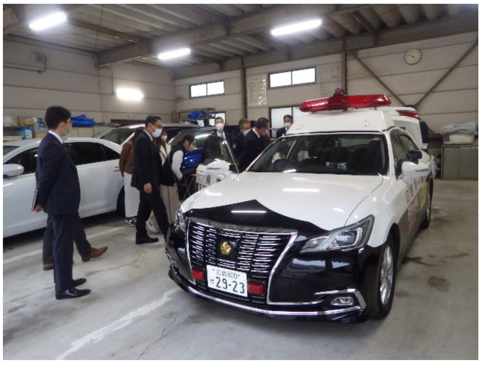 車両見学の様子