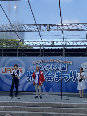 中部広島県人会の会長と広島きんさいと