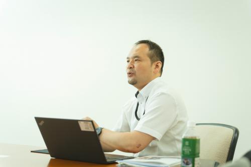 堤主幹