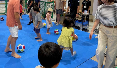 ボール遊び